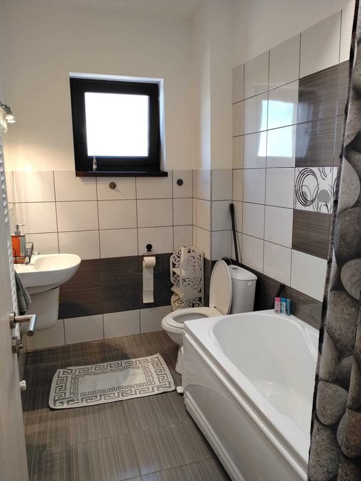 Închiriez apartament pe perioada Untold