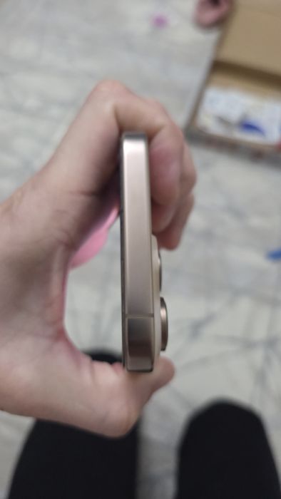 Продам IPhone 16 Pro Max Desert 256