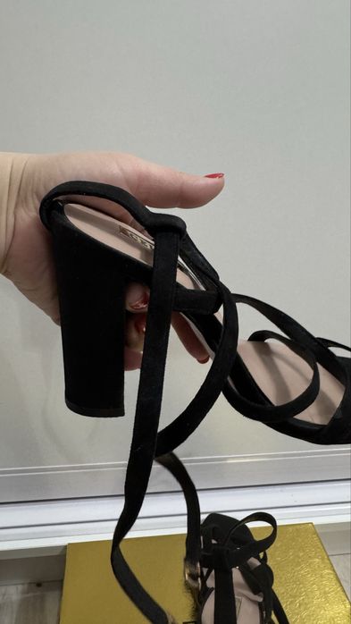 Босоножки 37 размер