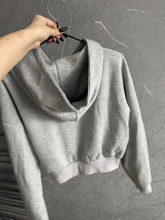 Продам укороченый зип худи