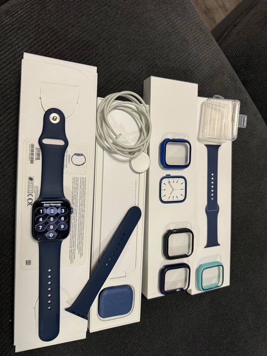 Apple Watch Series 7 GPS 45mm, оригинален, пълен к-кт с подаръци