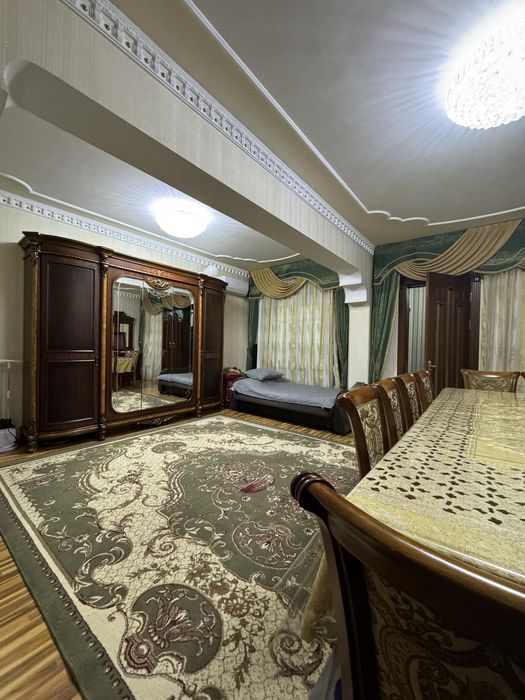Продается 4/1/5 квартира