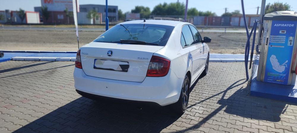 Vând Skoda rapid