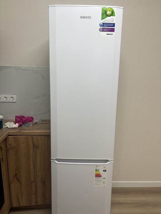 Продам холодильник