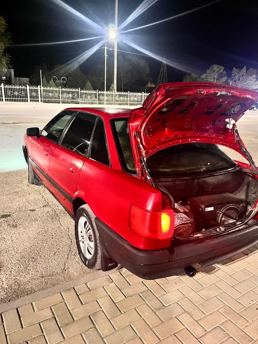 Продам Ауди AUDI 80