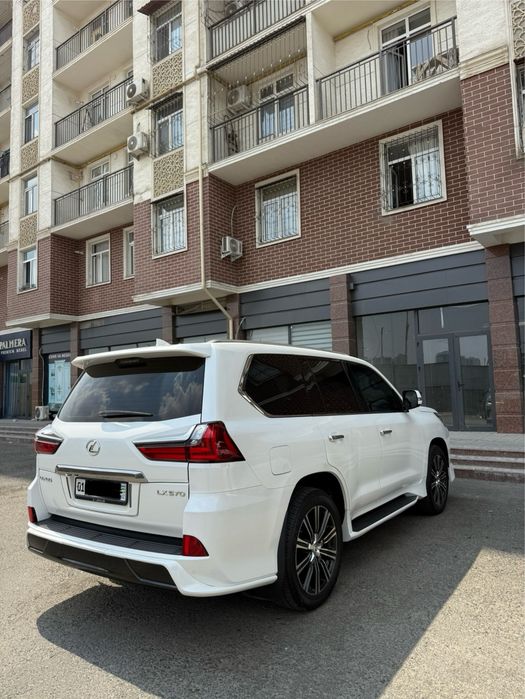 Продаётся Lexus Lx 570