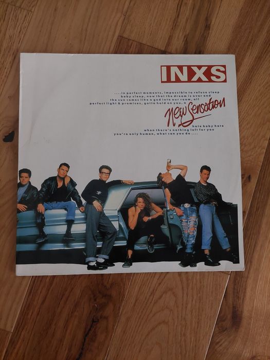 Viniluri INXS si Genesis