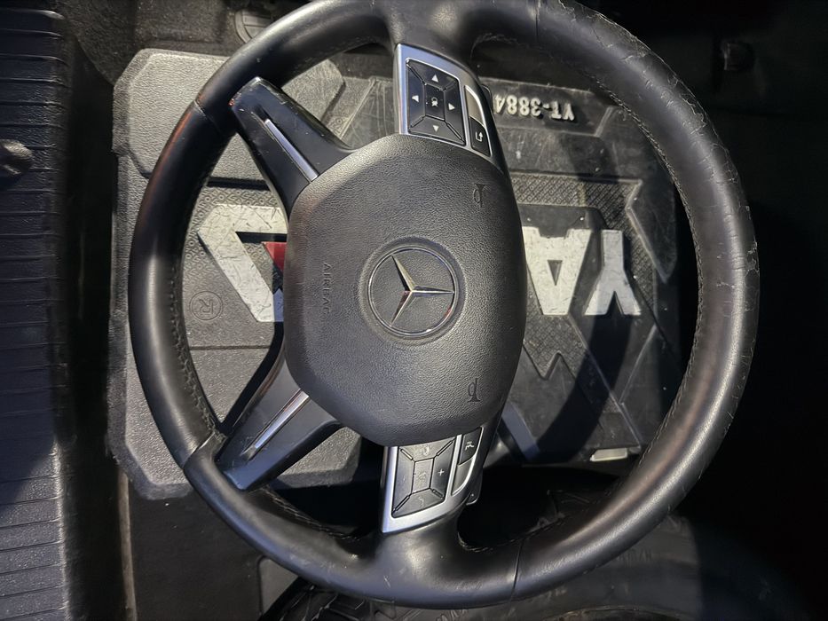Volan w212/w204 cu padele si airbag
