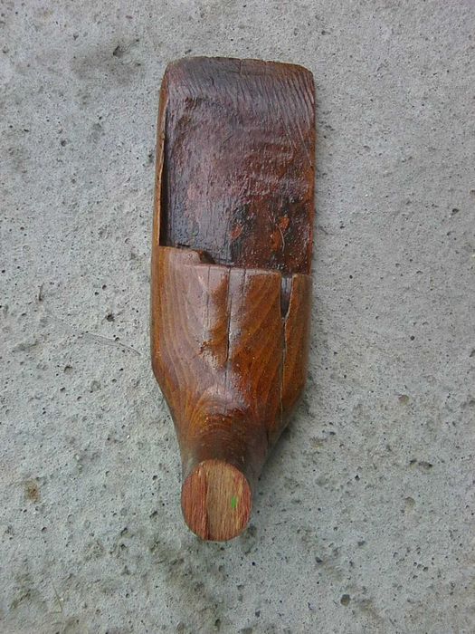 Продавам  вретена и др.