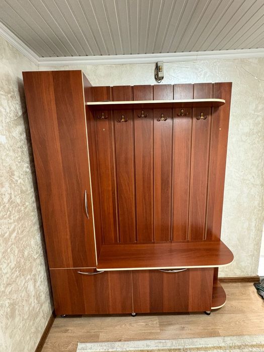 Прихожая для вещей и обуви