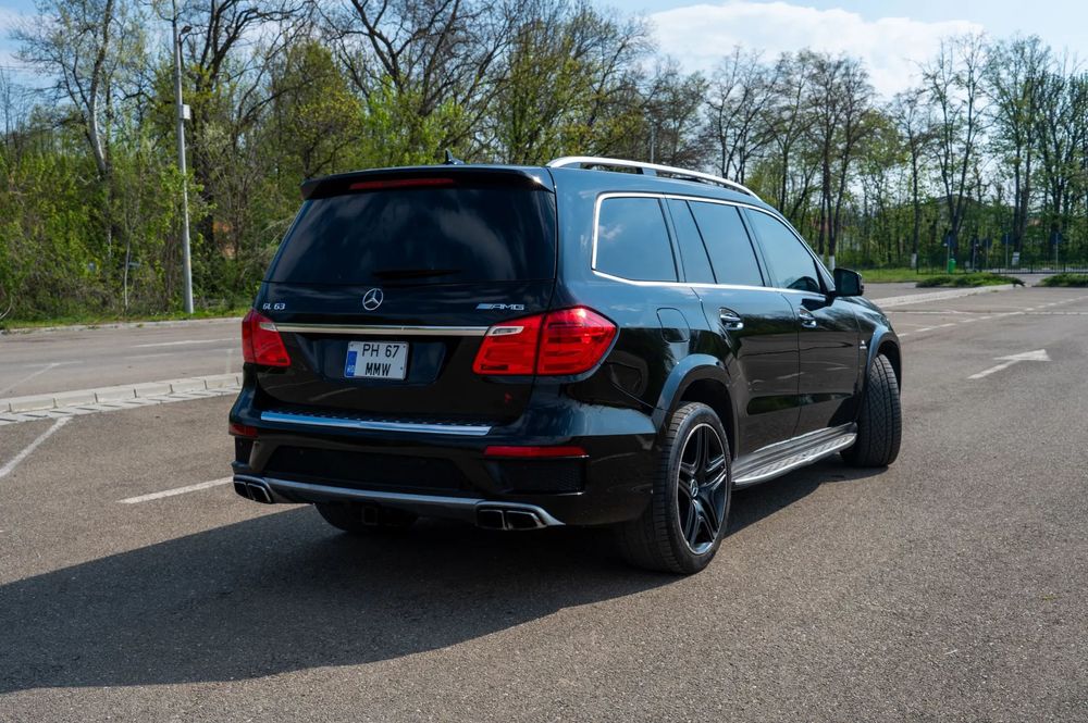 Mercedes-Benz GL GL 63 AMG 4MATIC / 2015 / 5.5 V8 (M157) / 7 Locuri
