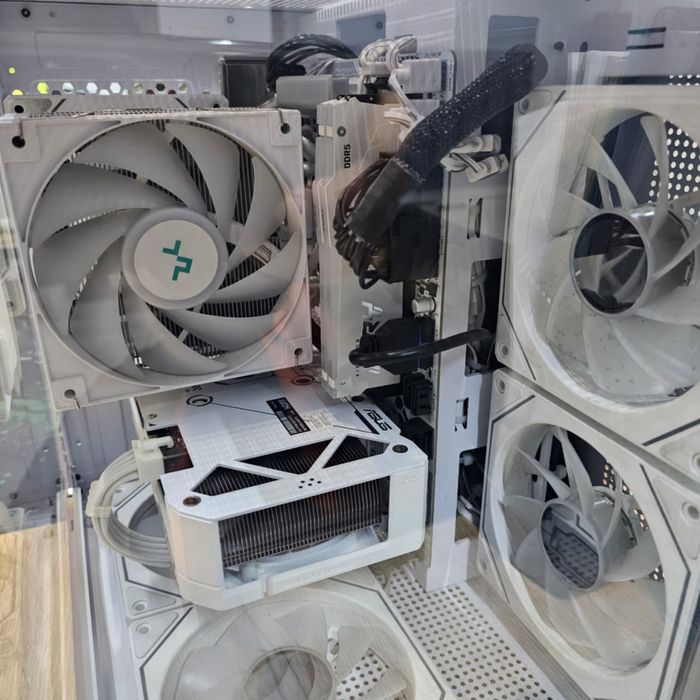 Игровой ПК 4060, 32 ОЗУ, intel I5 12400F