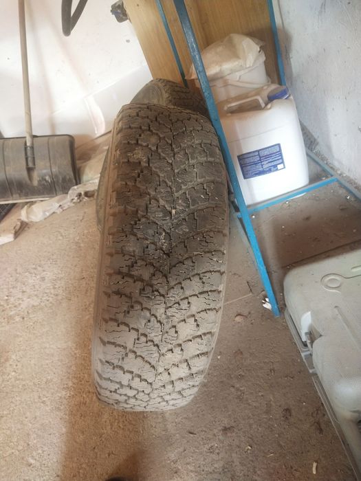 Шины для прицепа  205/65/15