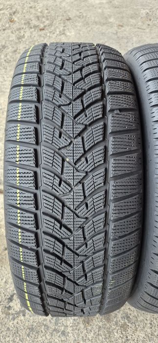 2 anvelope iarna Dunlop ca si noi,245/50/19,dot 2021.Pret/bucata.