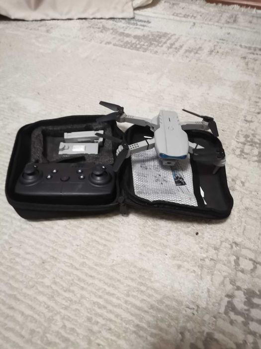 Квадрокоптер Drone Pro (E88) — Полный комплект