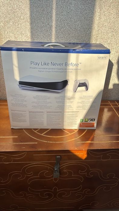 Продам Play Station 5 (PS5)