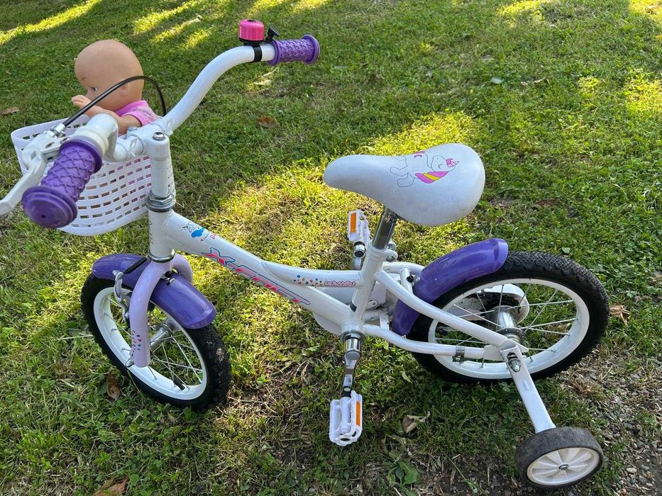 Bicicleta fetita 4-6 ani