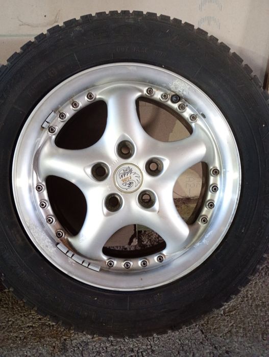 VW Джанти със зимни гуми RIAL 195/65/15 7,5J ET38 5x112 цо 66,6 -