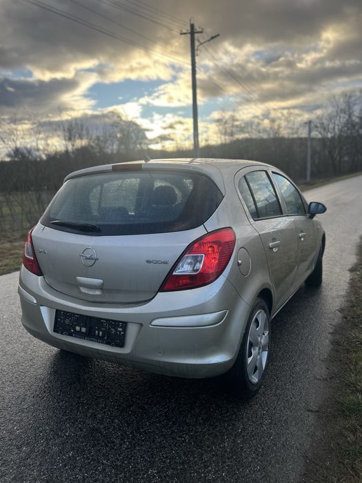 Opel corsa 1.0 60cp
