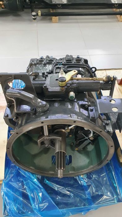 Коробка передач Howo HW19710