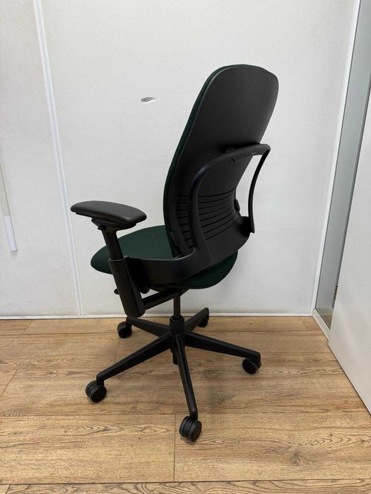 Refurbished Steelcase Leap V2 Olive
