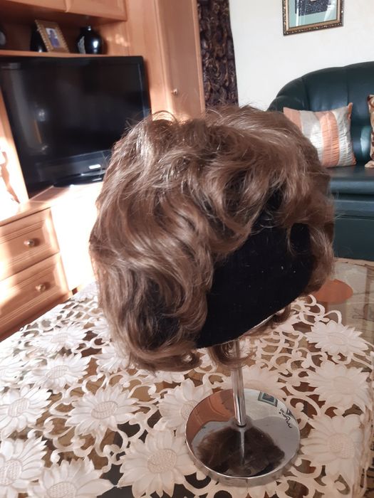 Peruca  , par artificial, noua !