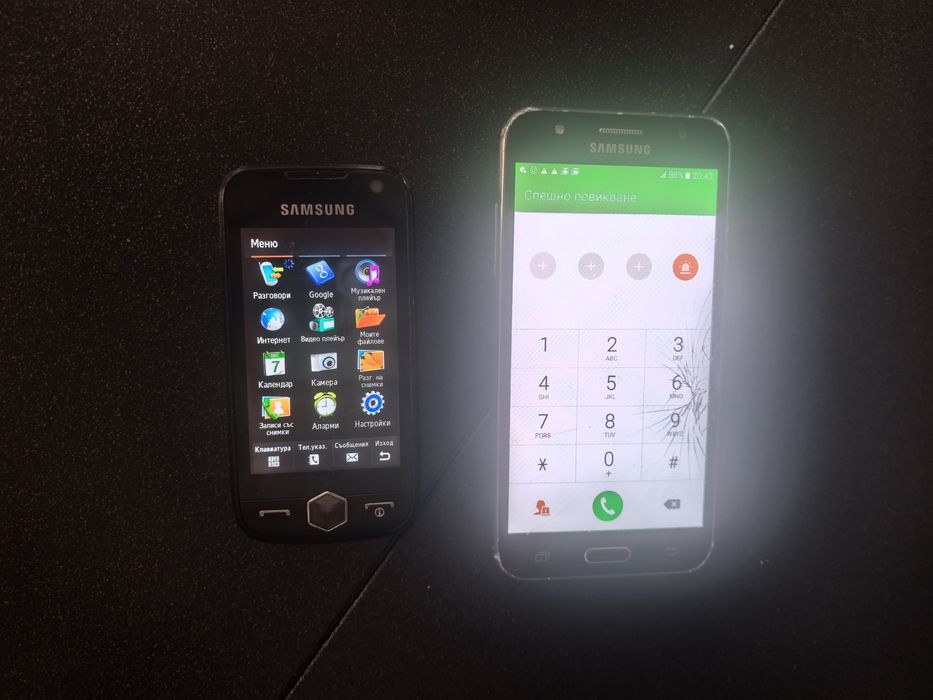 Телефон Samsung J5