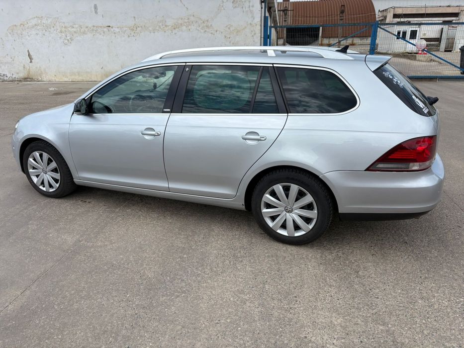 Volkswagen Golf VI