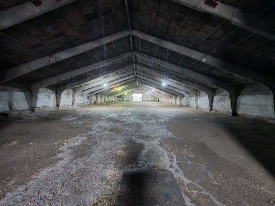 склад , ангар 1700 кв. м.