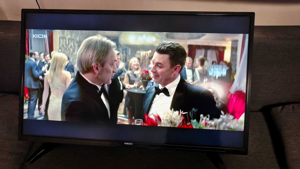 Перфектен 40 inch Smart TV wi fi