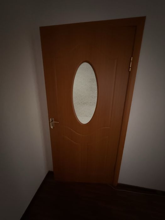 Продам двери 5 шт