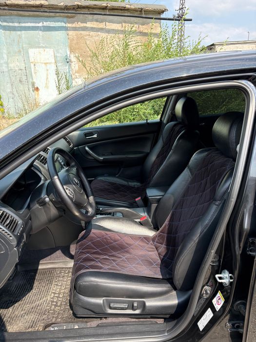 Продам Honda Accord, 2006 год