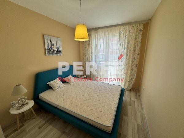 Продава се Двустаен апартамент в Созопол - 52 кв.м за 1789 €/кв.м - Снимка #2