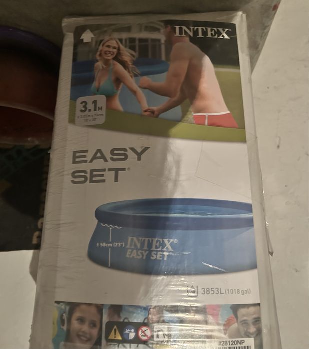 Продам бассейн Intex