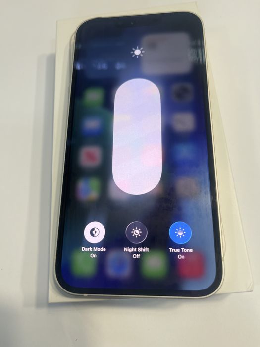 iPhone 13 ALB / 128 GB / Bateria 93%