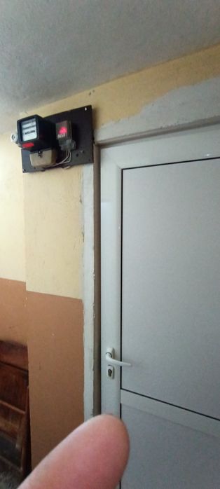 Дава се под наем Едностаен апартамент в Враца, Квартал 72 - 40 кв.м за 199.41 € - Снимка #9