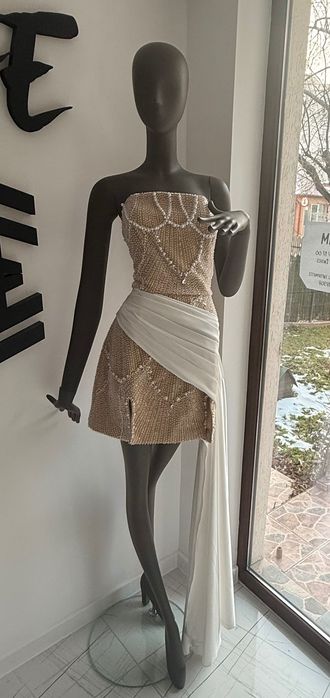 Manechine de vitrină