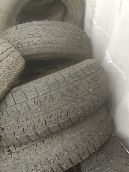Продам шины  235/65/17 и 215/70/16