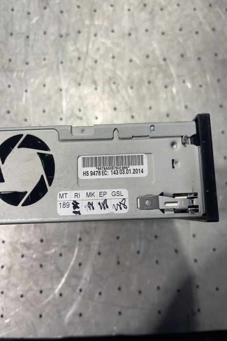 Unitate navigatie 7P6 035 670 E 7P6 035 670 E 7P6 035 670 E Volkswage