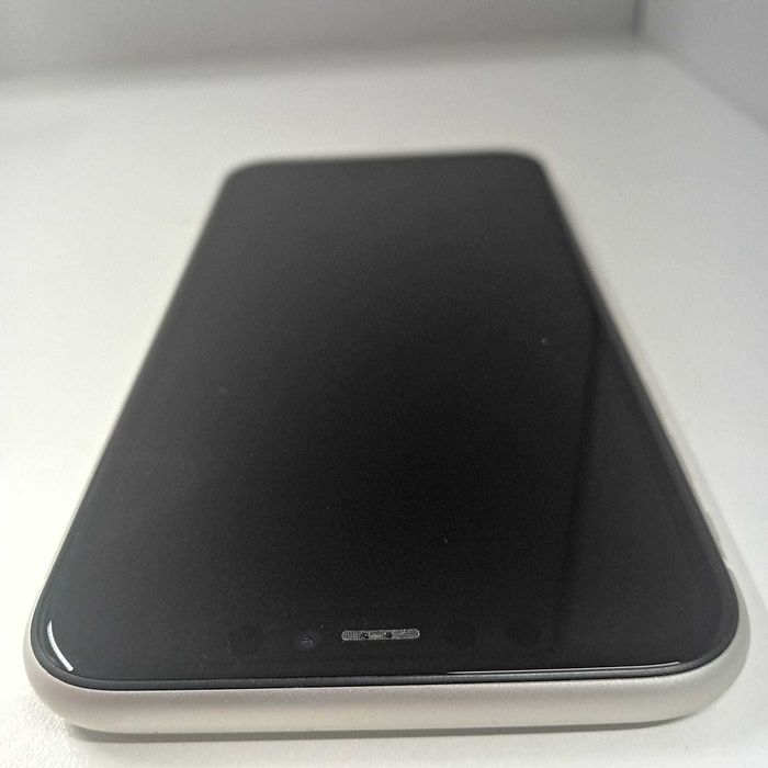 Iphone 11 64Gb (ag49 Esplanada b.8742) Garantie 2 Ani