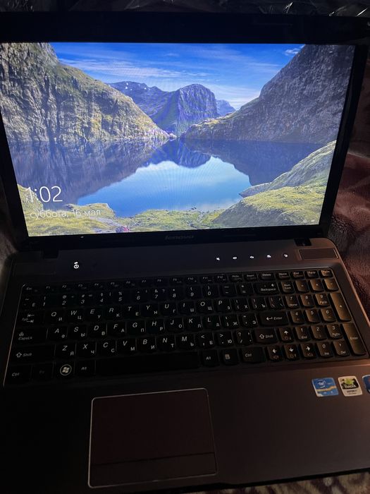 Ноутбук. Intel Core i5-2450M 2.50GHz