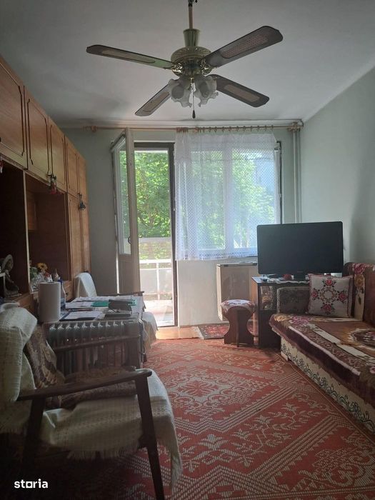 Apartament 2 camere , Carpati 1 , Postavaru , et. 2 , 43.800 euro neg.