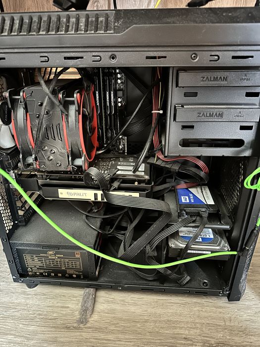 Настолен Компютър и монитор - i7 7700, 20Gb Ram , gtx970