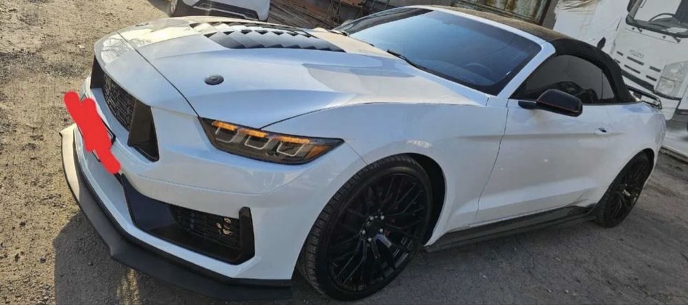 Nasiya savdoga Ford Mustang kabriolet