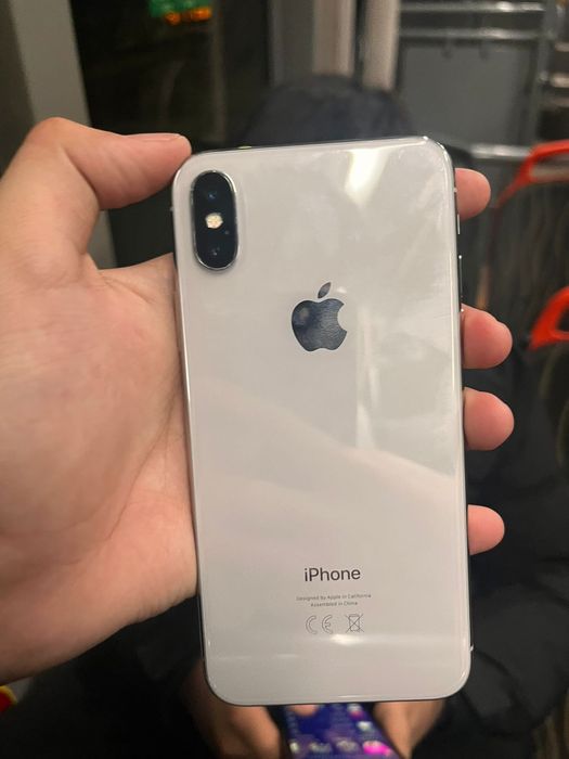 Продам iPhone 10