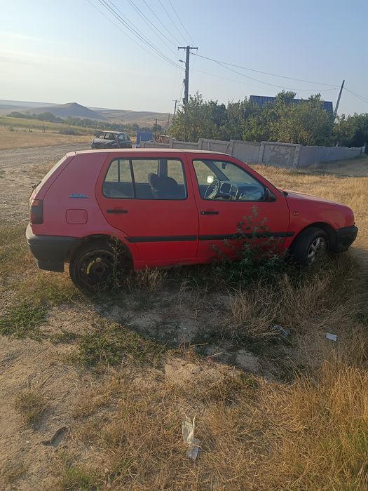 Vând 2 bucăți golf 3