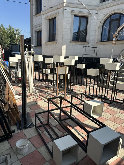 Подставка для Цветов .