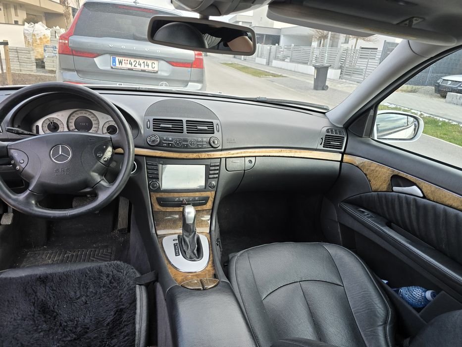 Mercedes e220...