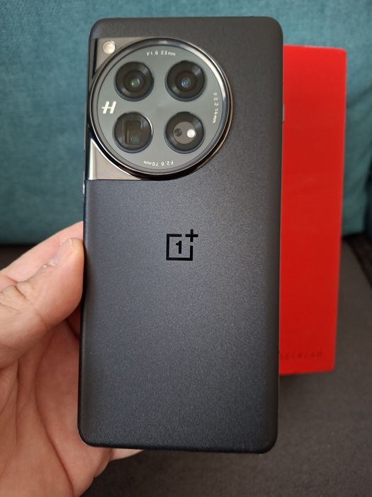 OnePlus 12 12/256 gb full box