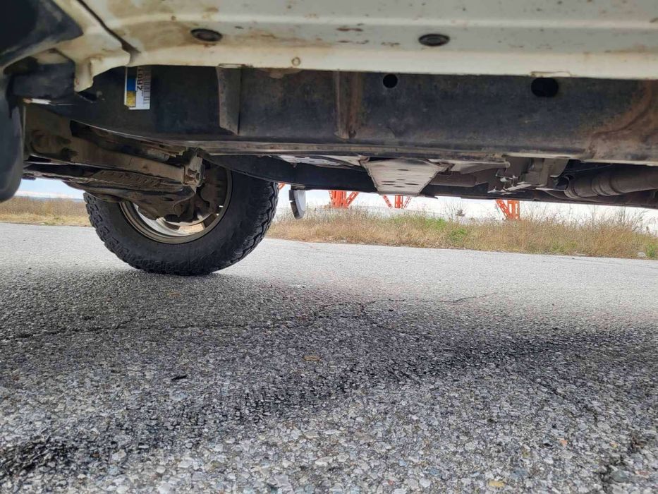 Nisan Titan 2008година на части